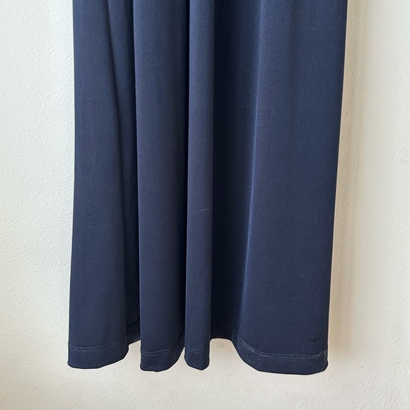 Formal navy halter dress with keyhole back - Picture 6 of 10